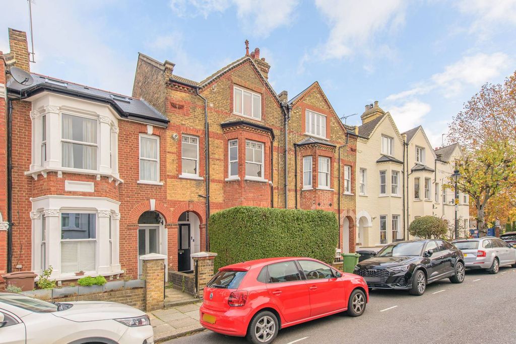 Property photo 2 of 11