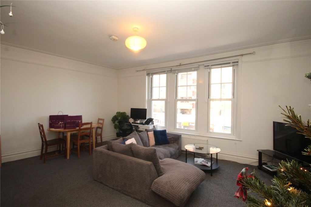 Property photo 2 of 13 Reception