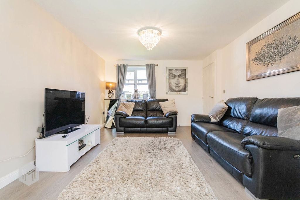 Property photo 3 of 27 Photograph