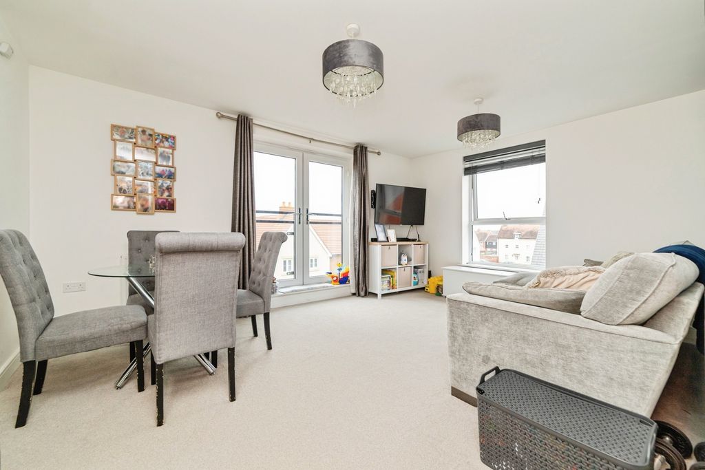 Property photo 2 of 12 Pbox-Img.Jpg