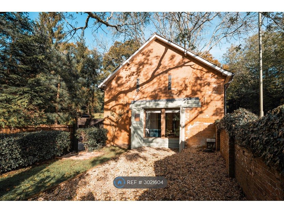 Property photo 1 of 18 Exterior