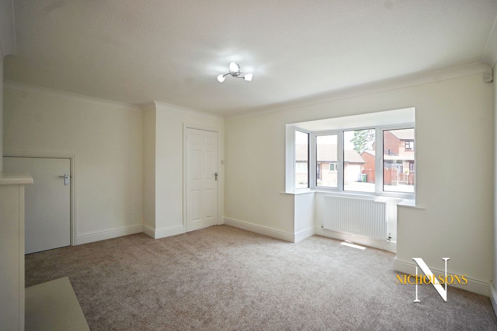 Property photo 3 of 22 4251116