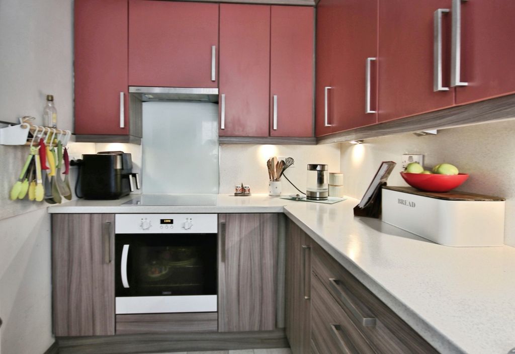 Property photo 2 of 11 4454925