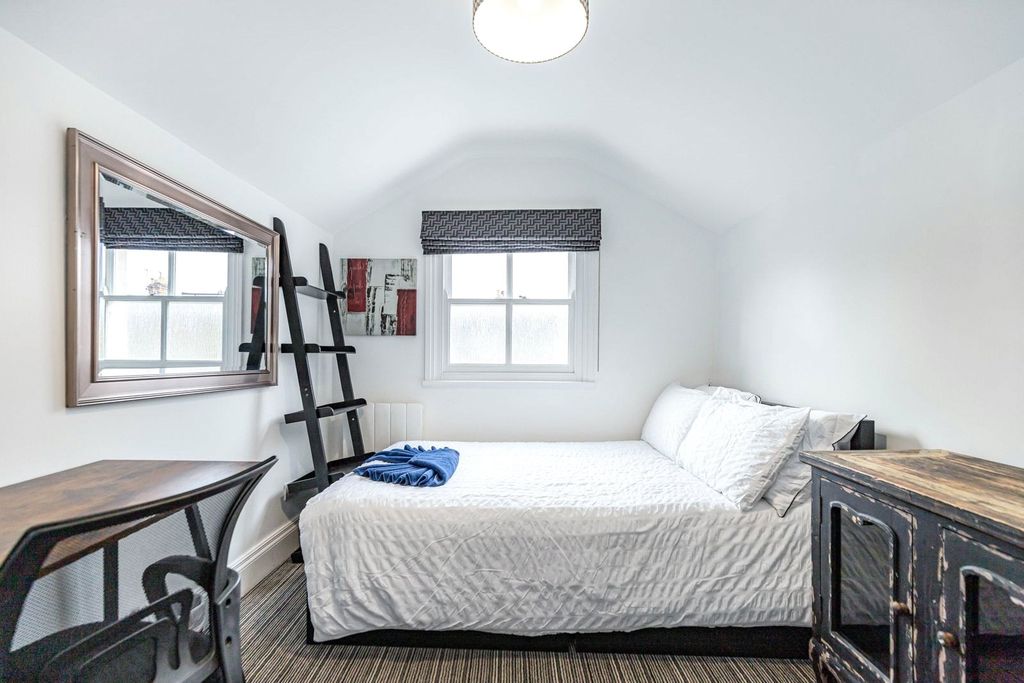 Property photo 3 of 25 Picture No. 20