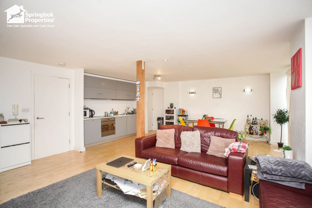 Property photo 3 of 18 Image 3