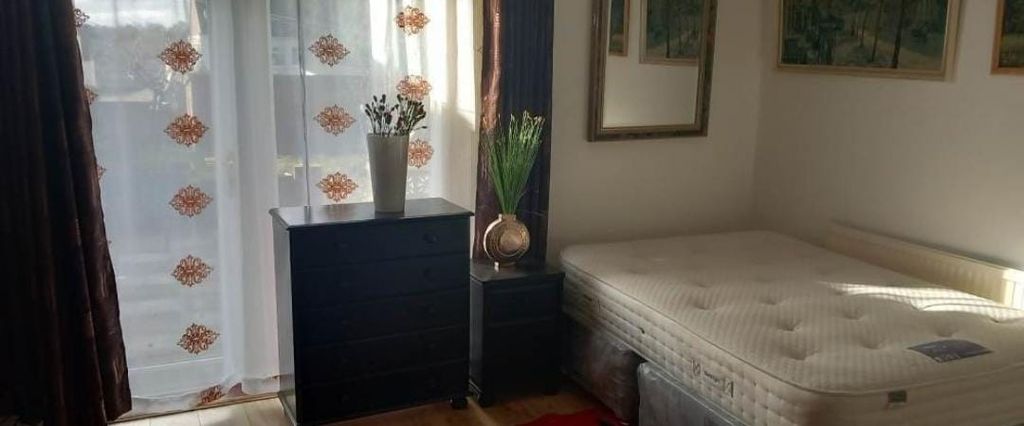 Property photo 1 of 3