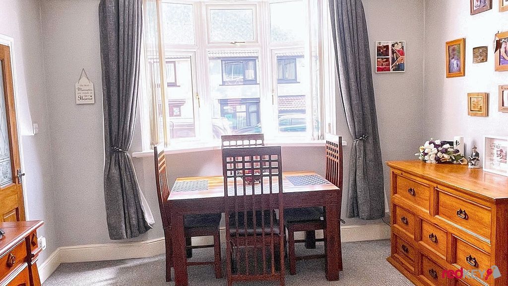 Property photo 3 of 9 Dining Room