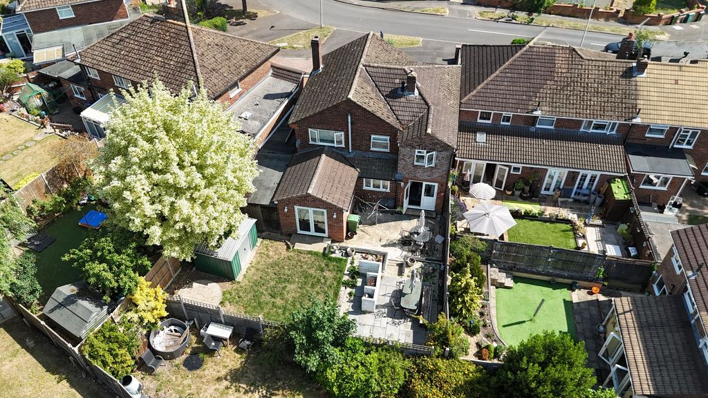 Property photo 2 of 13