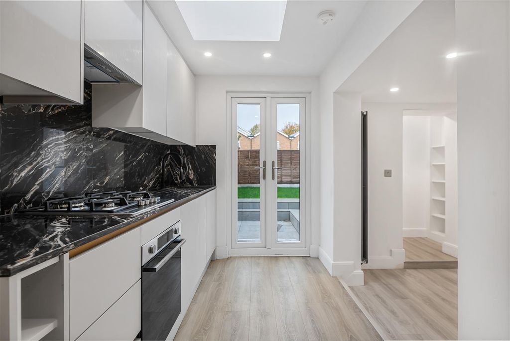 Property photo 3 of 15 19_66239.Jpg