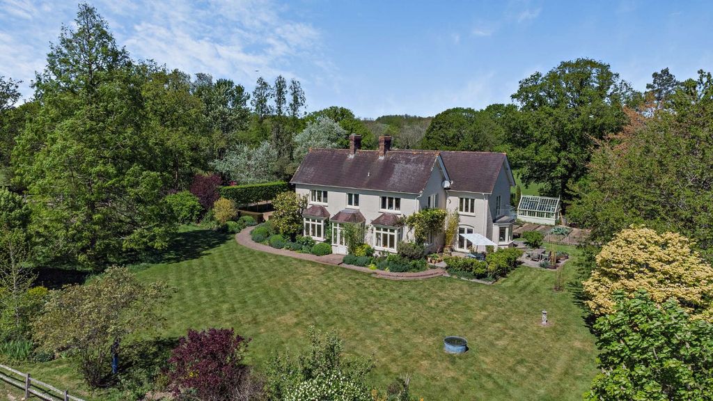Property photo 1 of 31 Picture No. 29