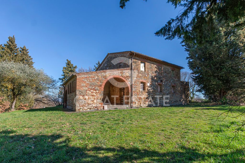 Property photo 2 of 26