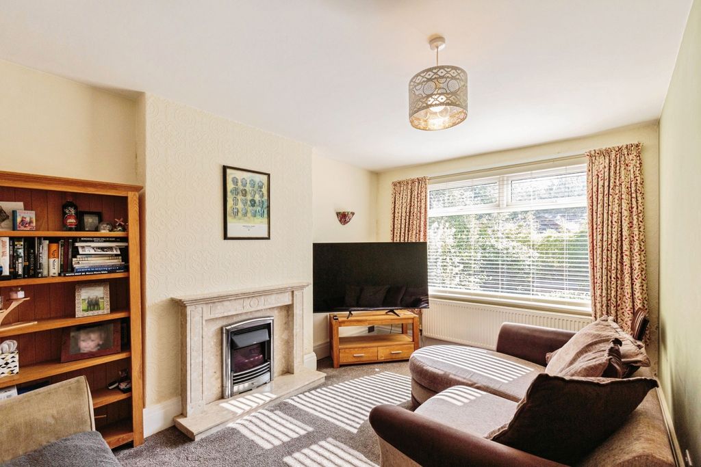 Property photo 2 of 20 Pbox-Img.Jpg