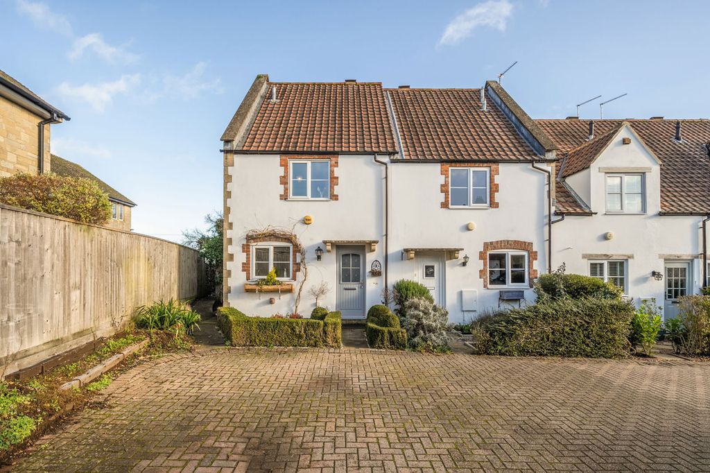 Property photo 1 of 19