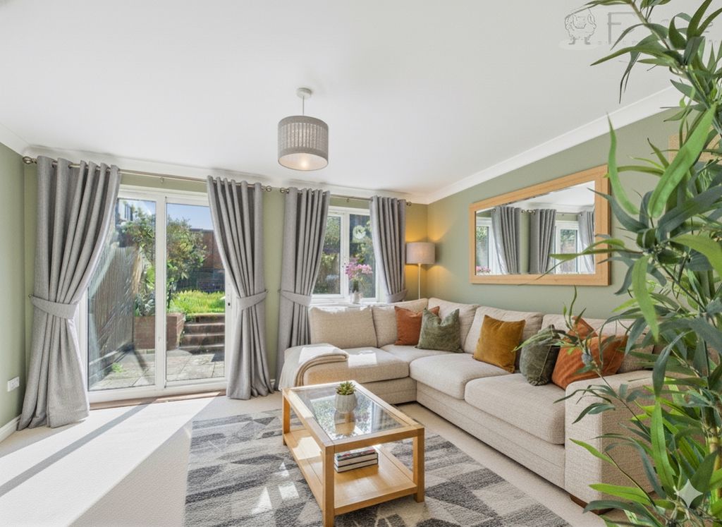 Property photo 3 of 12 Lounge - Ai Dressed Image