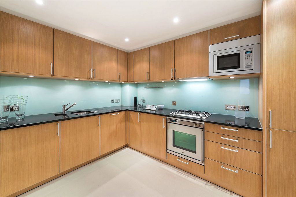 Property photo 2 of 7 Picture No. 03