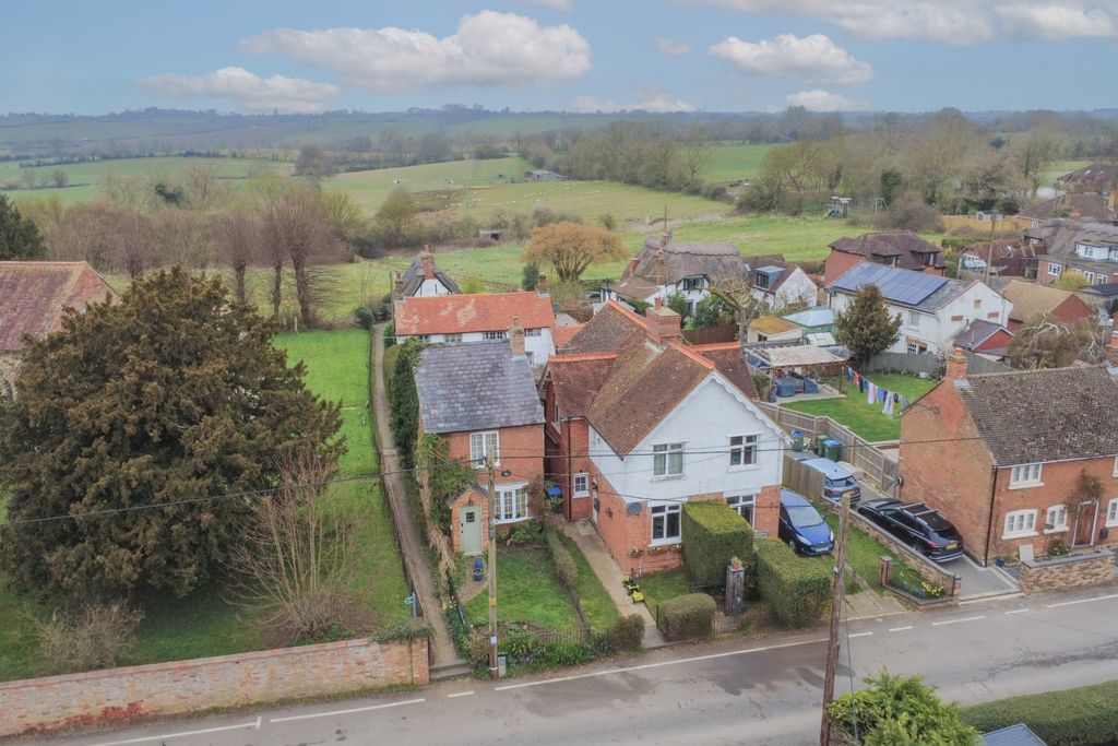 Property photo 1 of 13 Countryside Location
