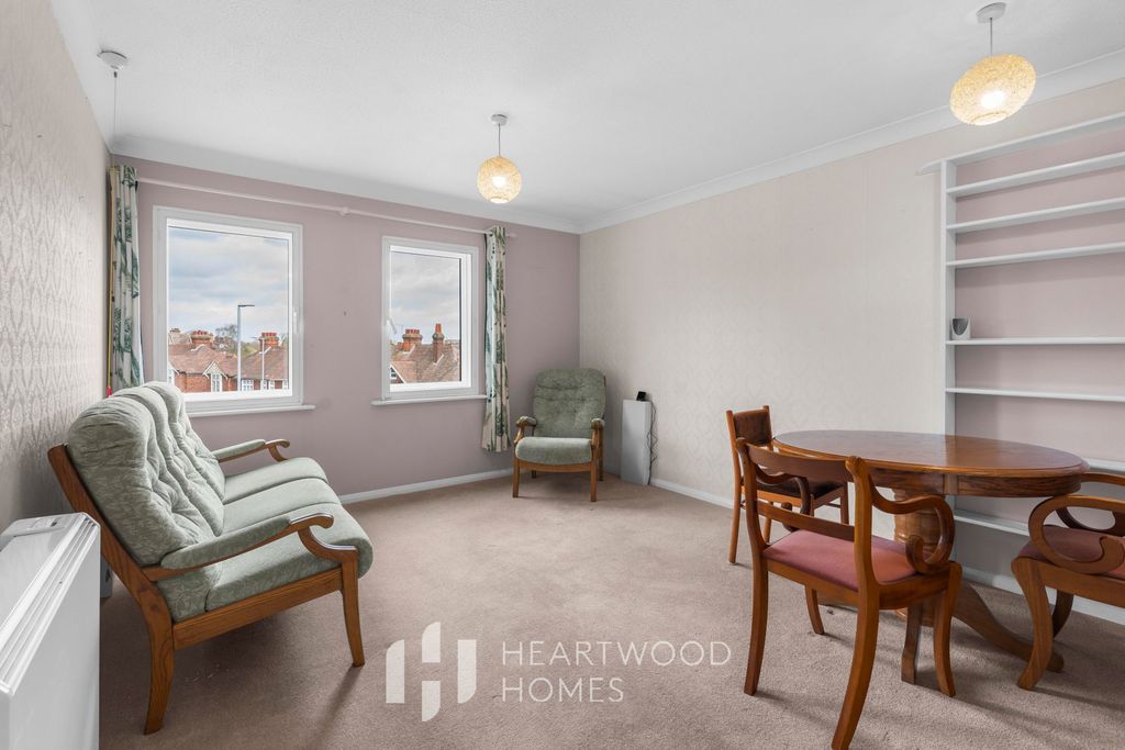 Property photo 3 of 12