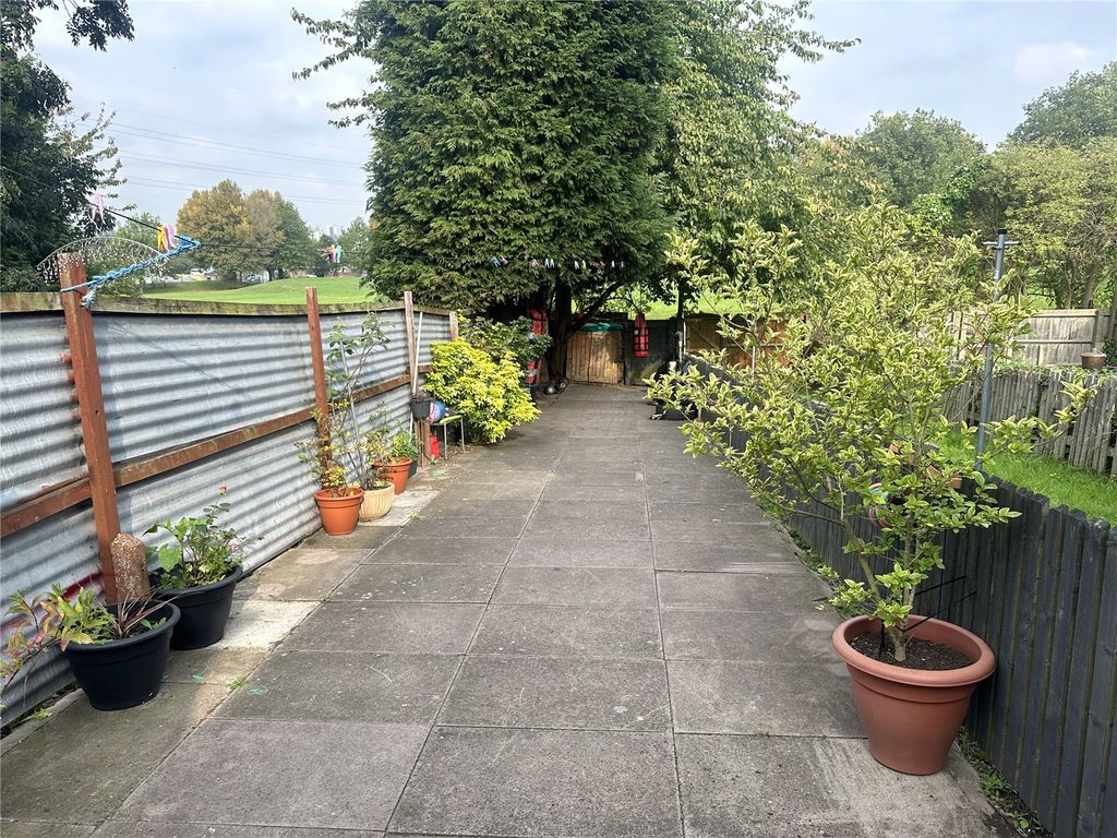 Property photo 1 of 17 Picture No. 45