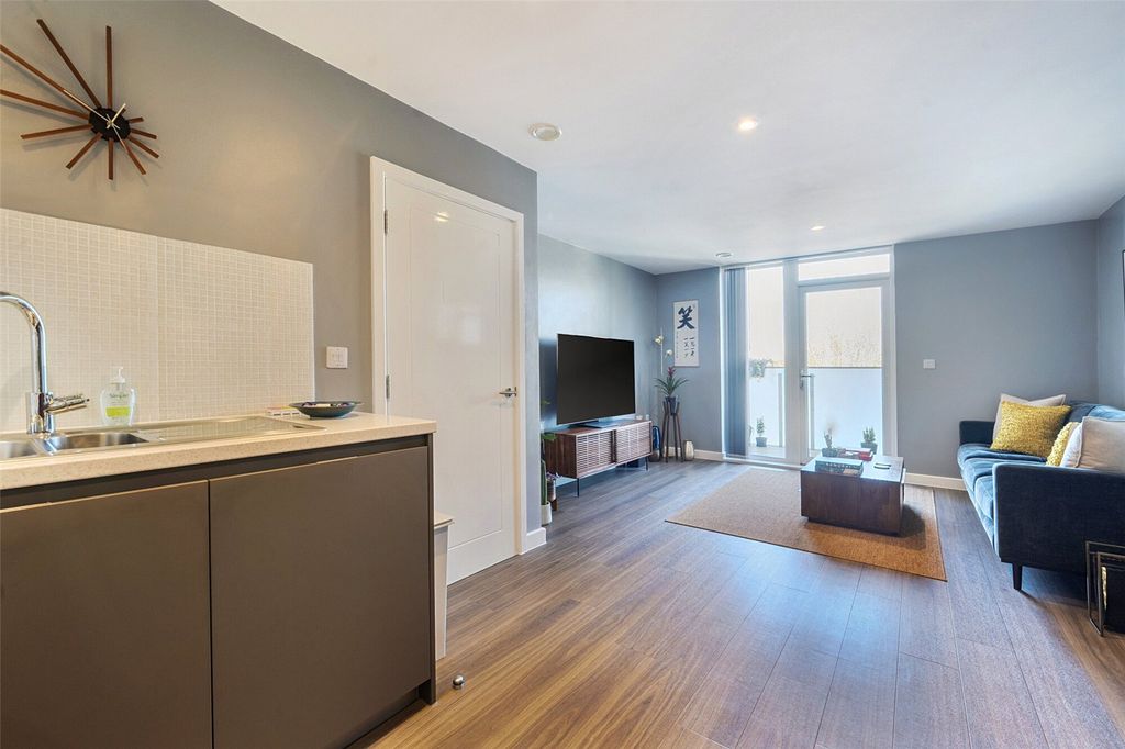 Property photo 3 of 15 Picture No. 19