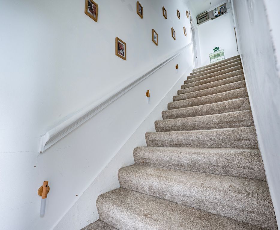 Property photo 2 of 42