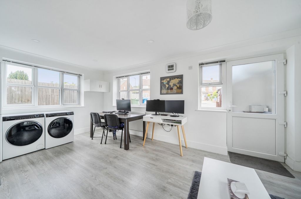 Property photo 3 of 17 1494353 (14).Jpg