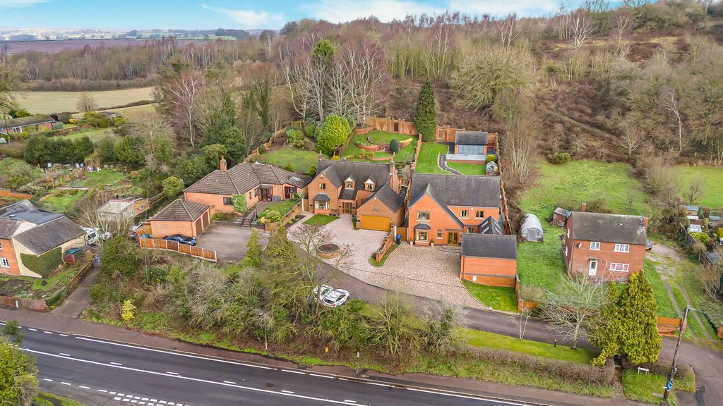 Property photo 3 of 39