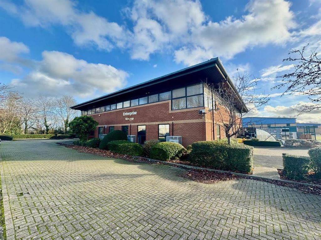 Property photo 2 of 6 Photo