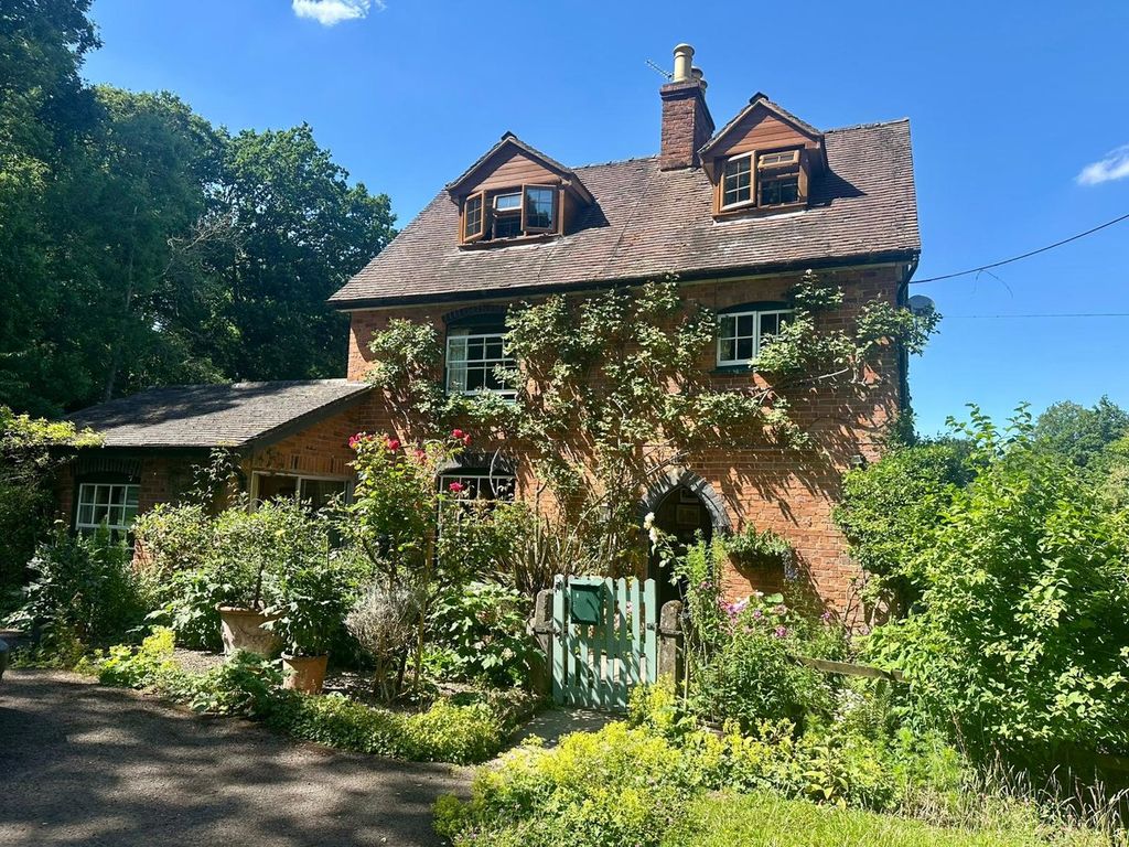 Property photo 1 of 17