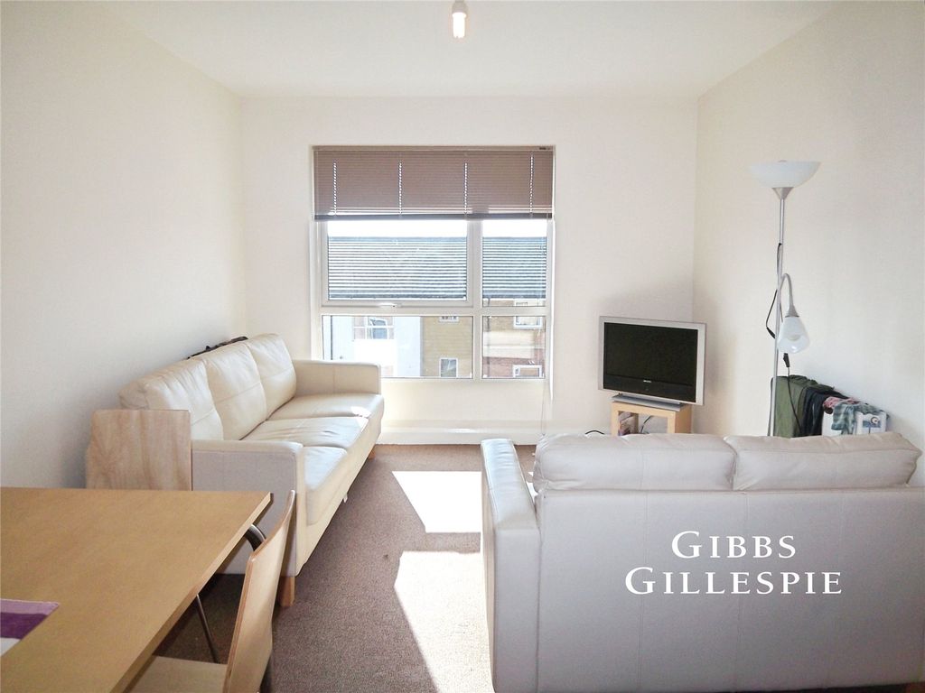 Property photo 3 of 6 3