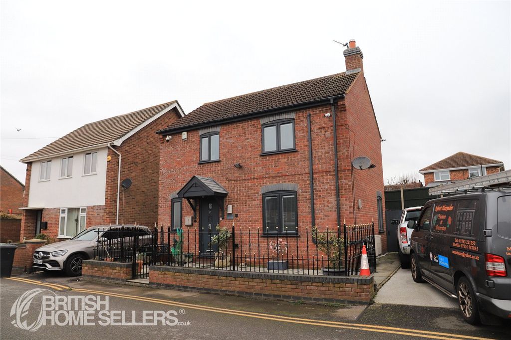 Property photo 1 of 16 Picture No. 08