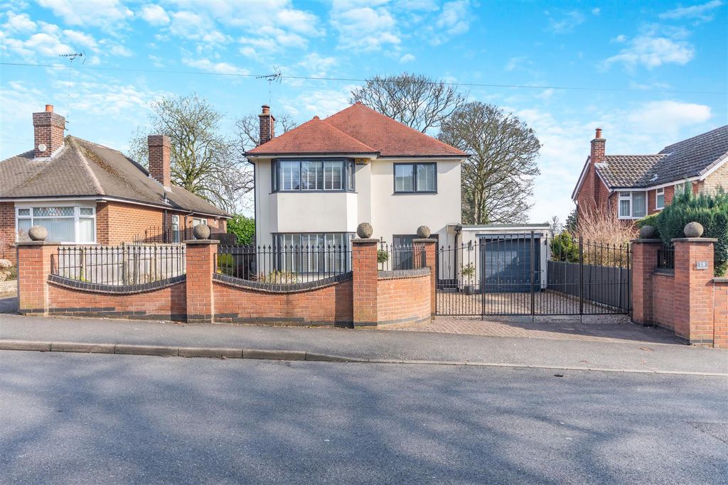 Property photo 1 of 40 8638896-Exterior06v2.Jpg