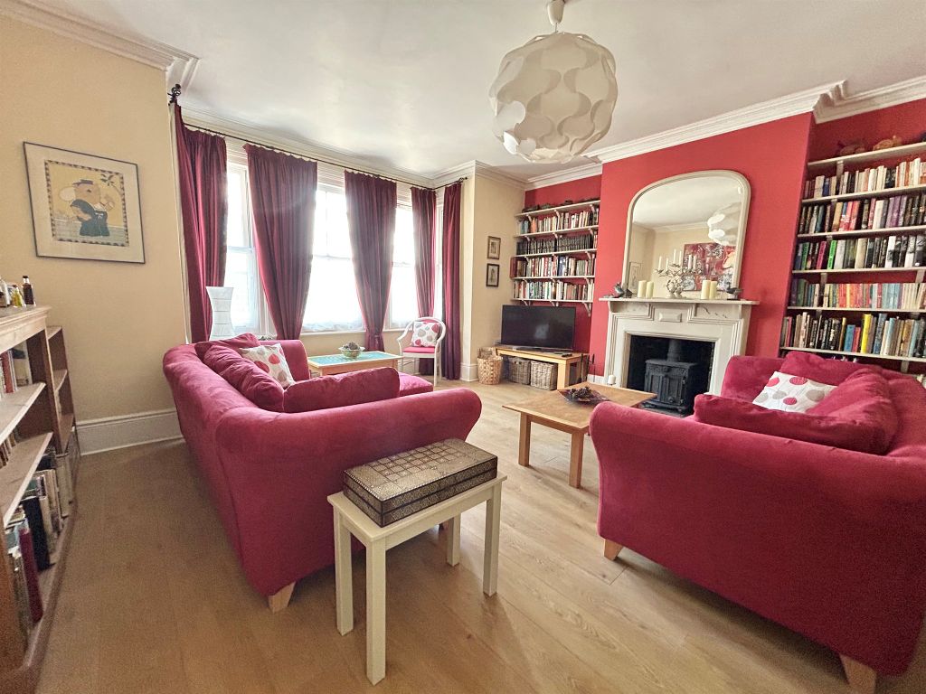 Property photo 3 of 16