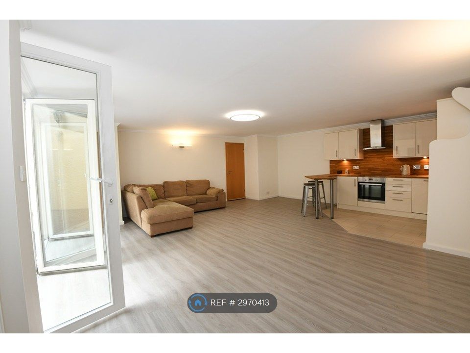 Property photo 3 of 26 Open Plan Living Room