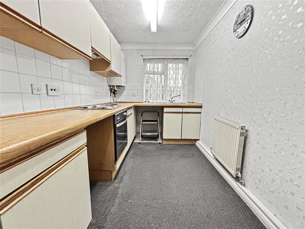 Property photo 3 of 11 Picture No. 10