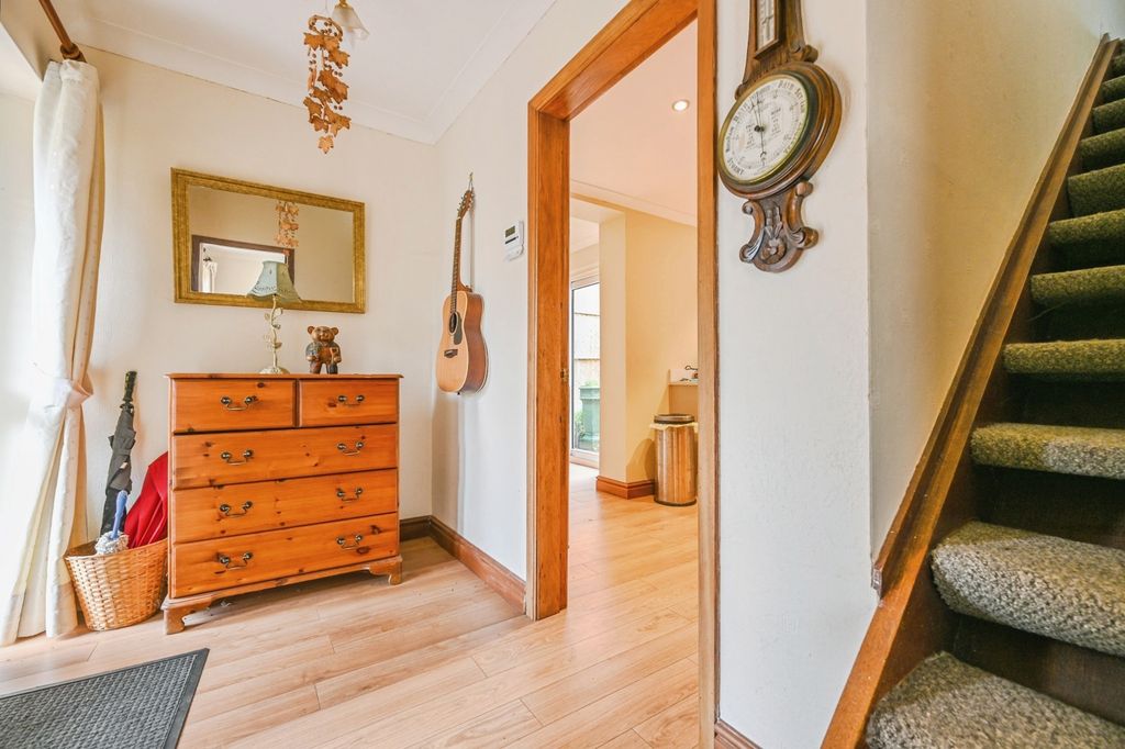 Property photo 2 of 30 Pbox-Img.Jpg