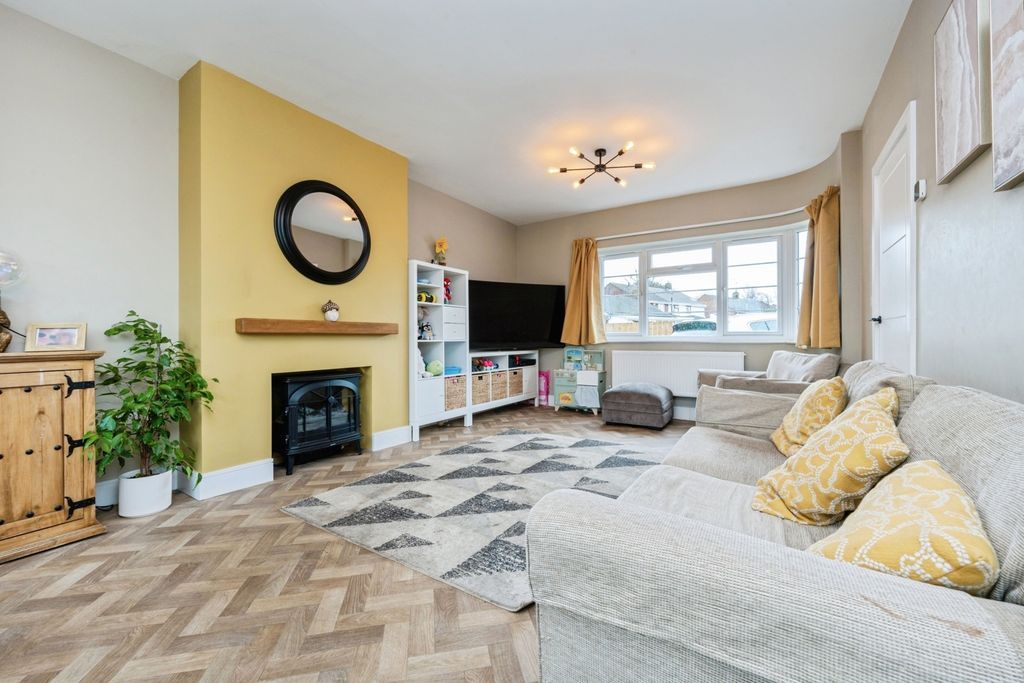 Property photo 2 of 20 Pbox-Img.Jpg