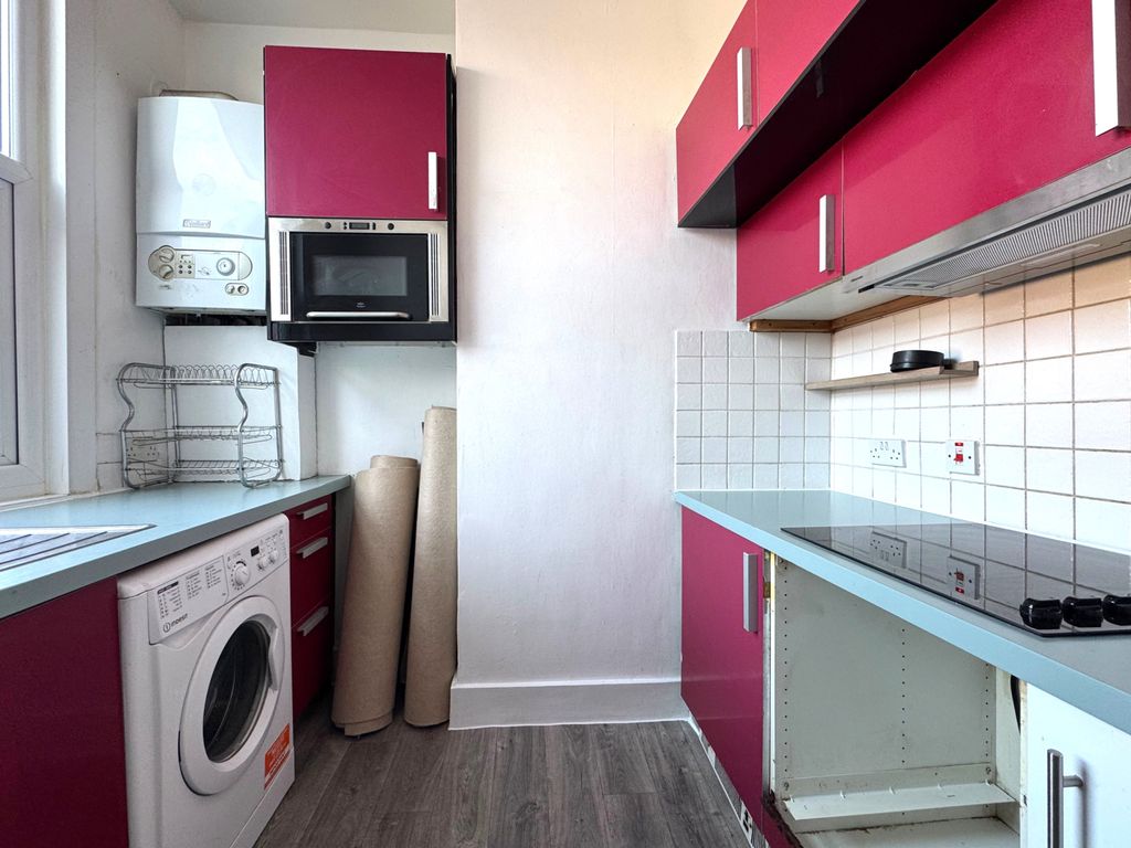 Property photo 1 of 5 1 Bedroom Flat To Rent