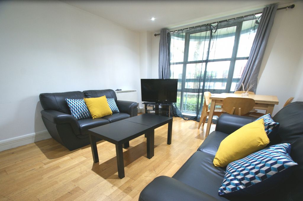 Property photo 2 of 7