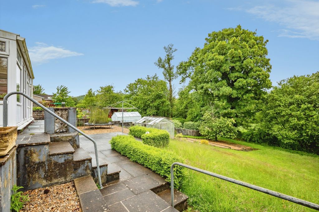 Property photo 2 of 28 Pbox-Img.Jpg