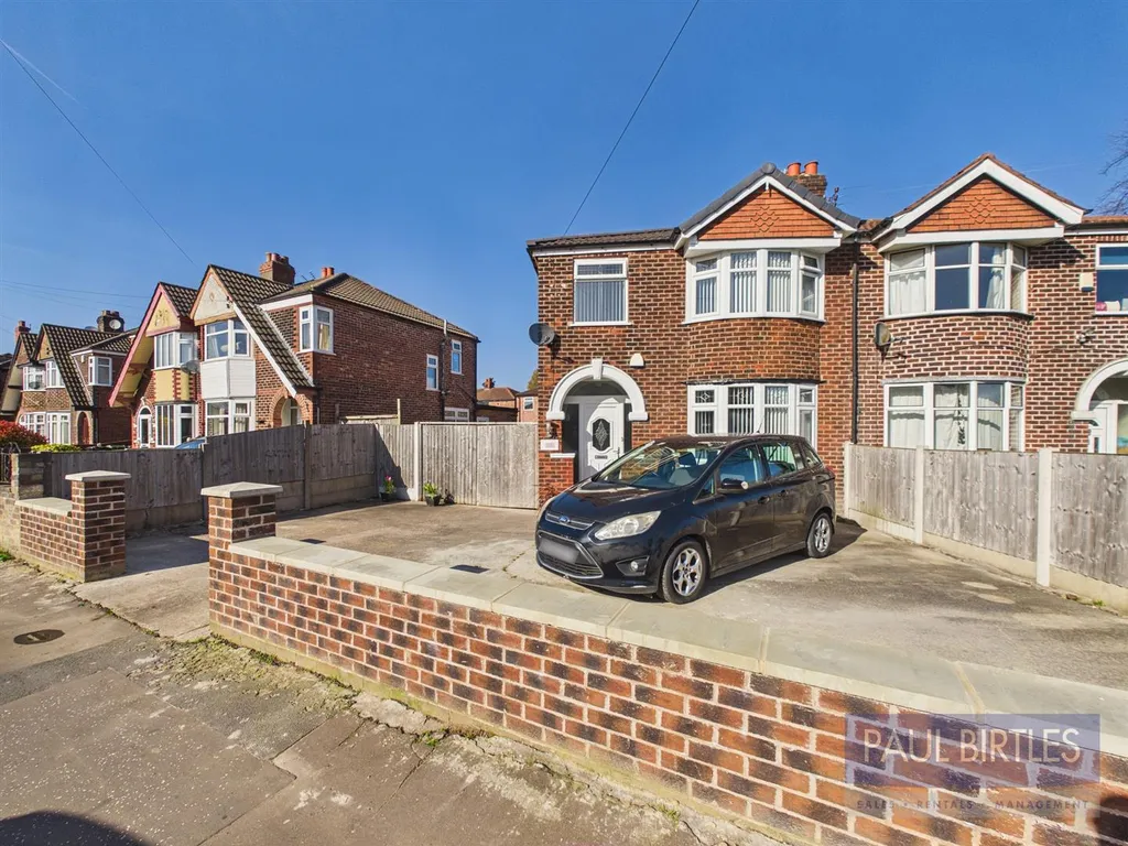 Barton Road, Stretford, Manchester M32 – pohled 3