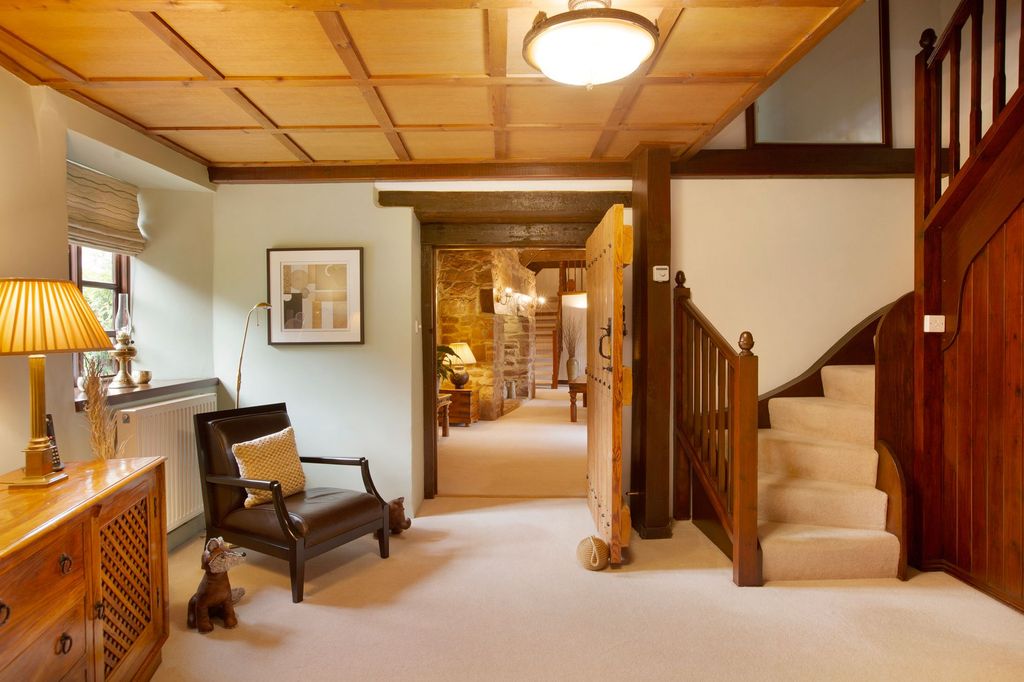 Property photo 1 of 29