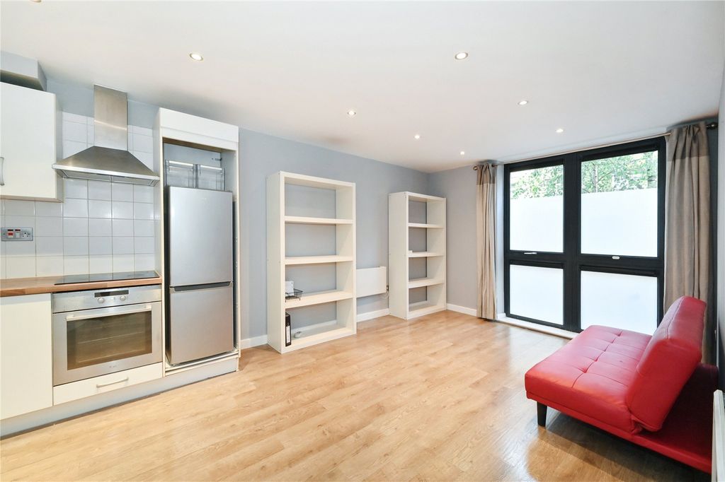 Property photo 1 of 11 Picture No. 02