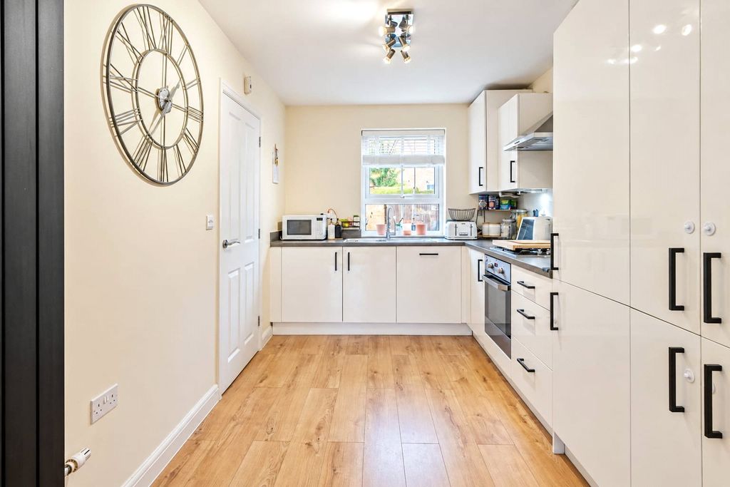 Property photo 2 of 15 Picture No. 08