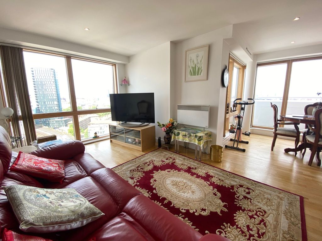 Property photo 3 of 19 Gallery