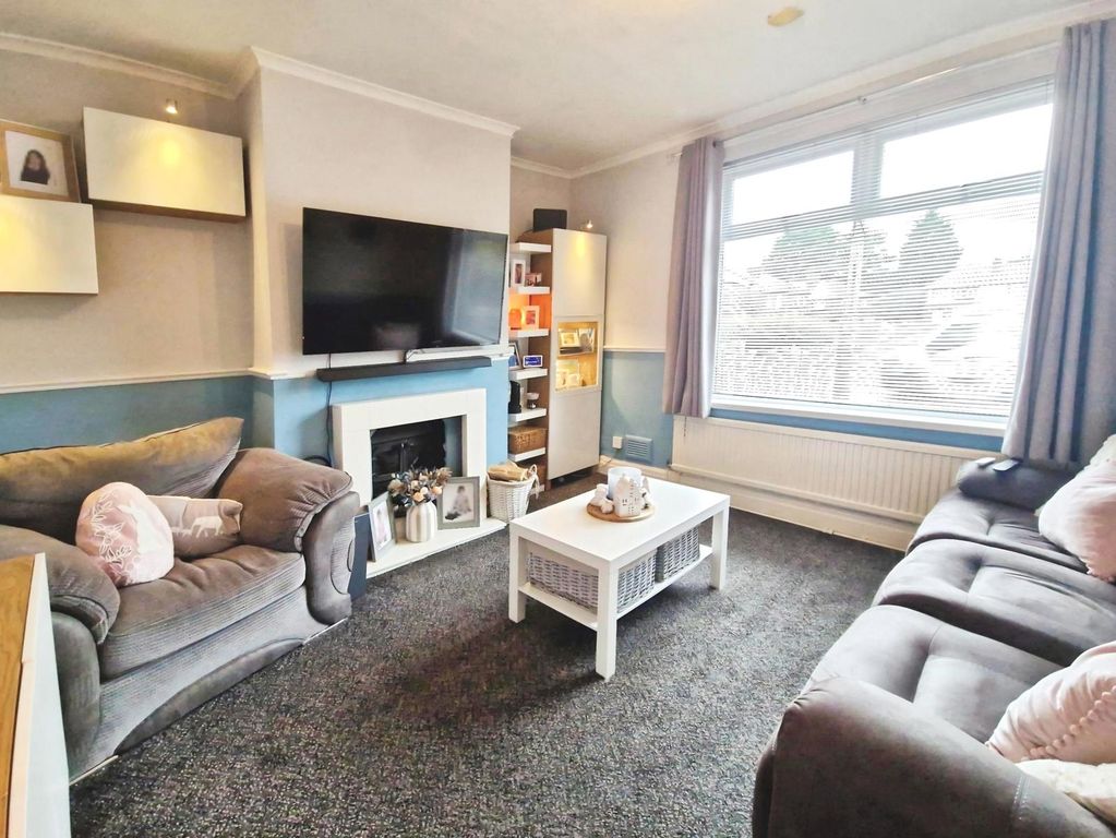 Property photo 3 of 16 Pbox-Img.Jpg