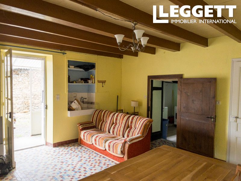 Property photo 3 of 10