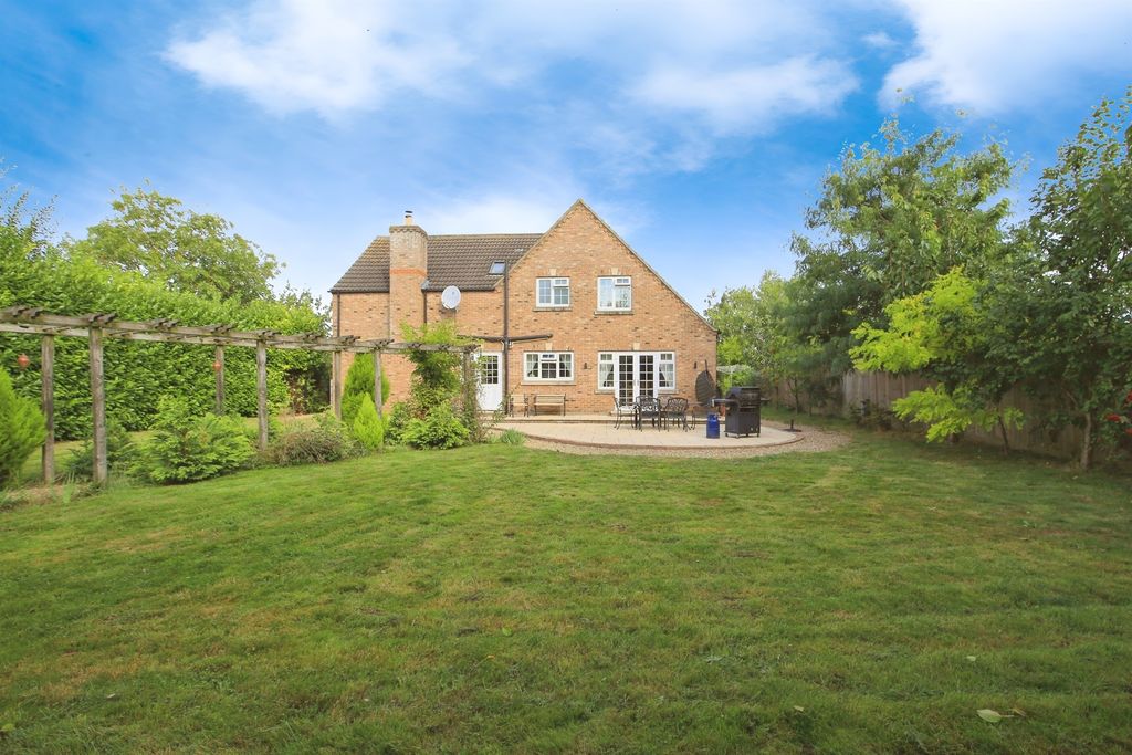 Property photo 3 of 16