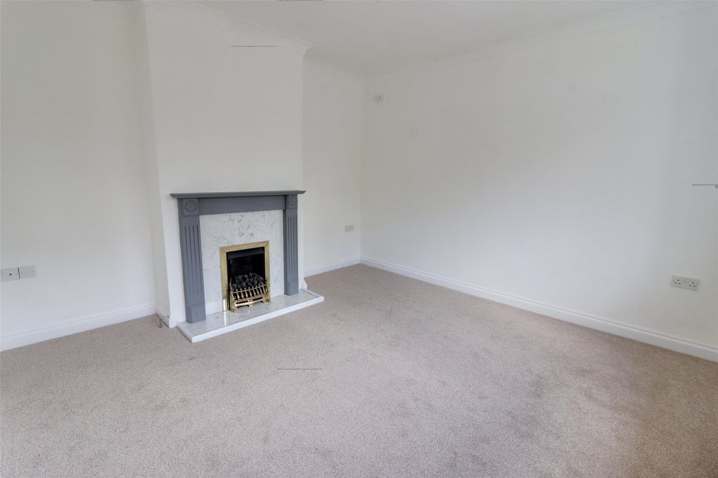 Property photo 3 of 16 3 - Picture No. 03