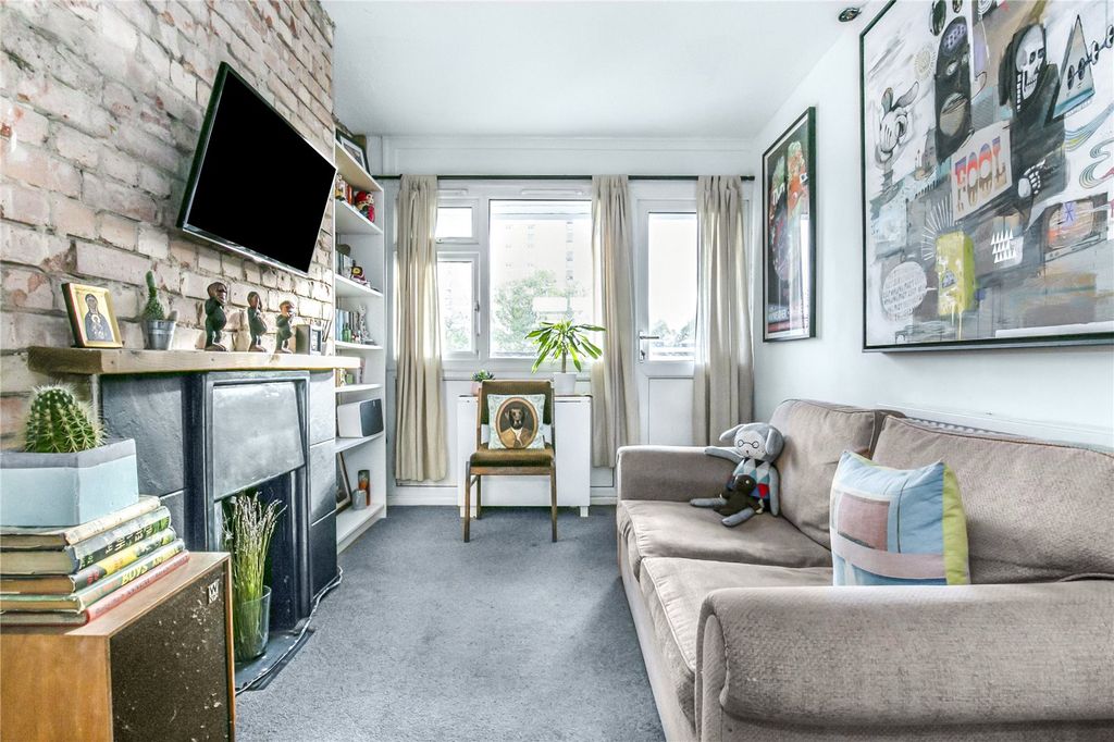 Property photo 1 of 12 Reception Room