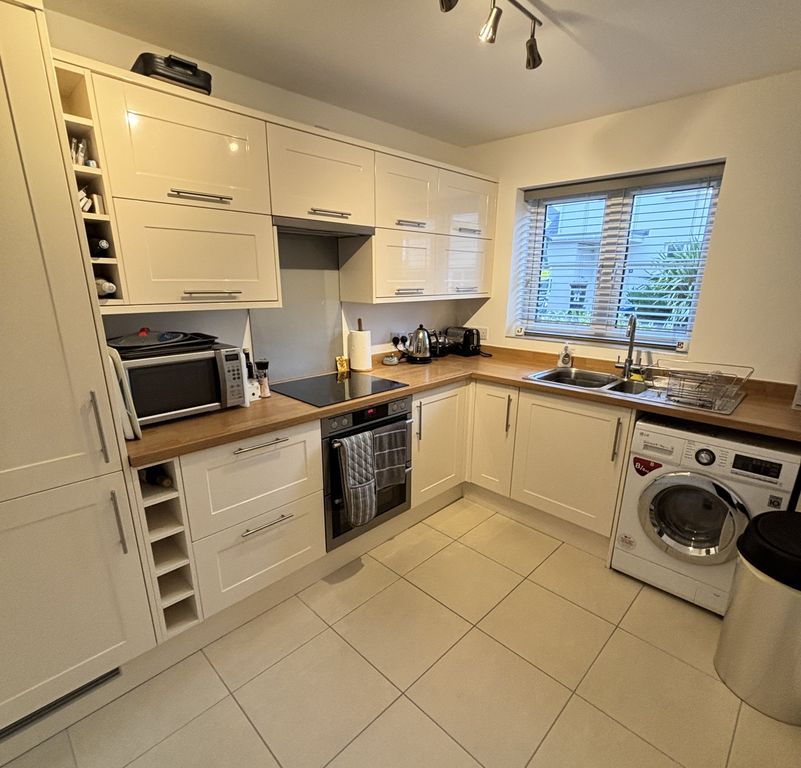 Property photo 3 of 7
